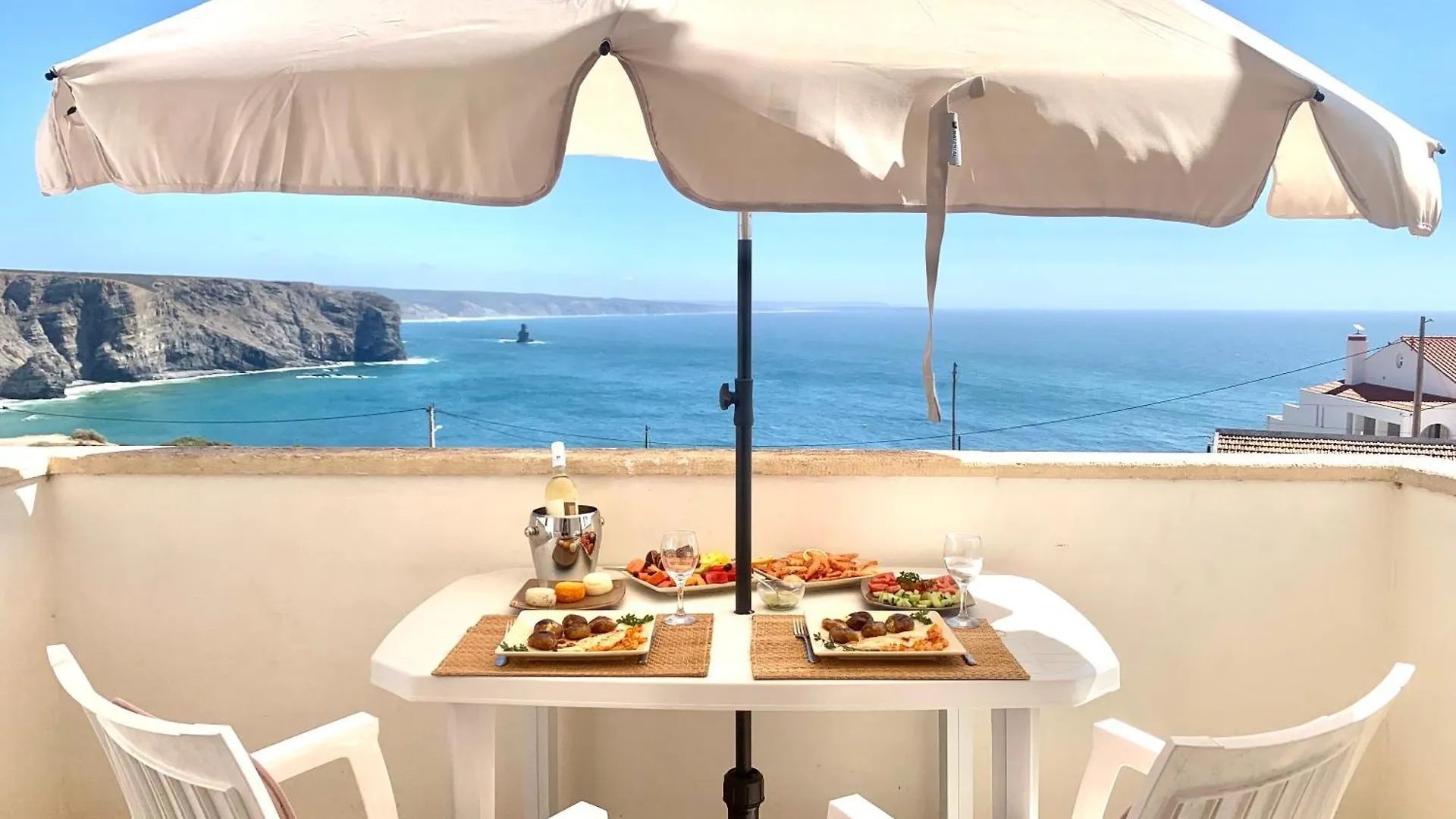 Apartment Praia Arrifana With Balcony And Sea View location
